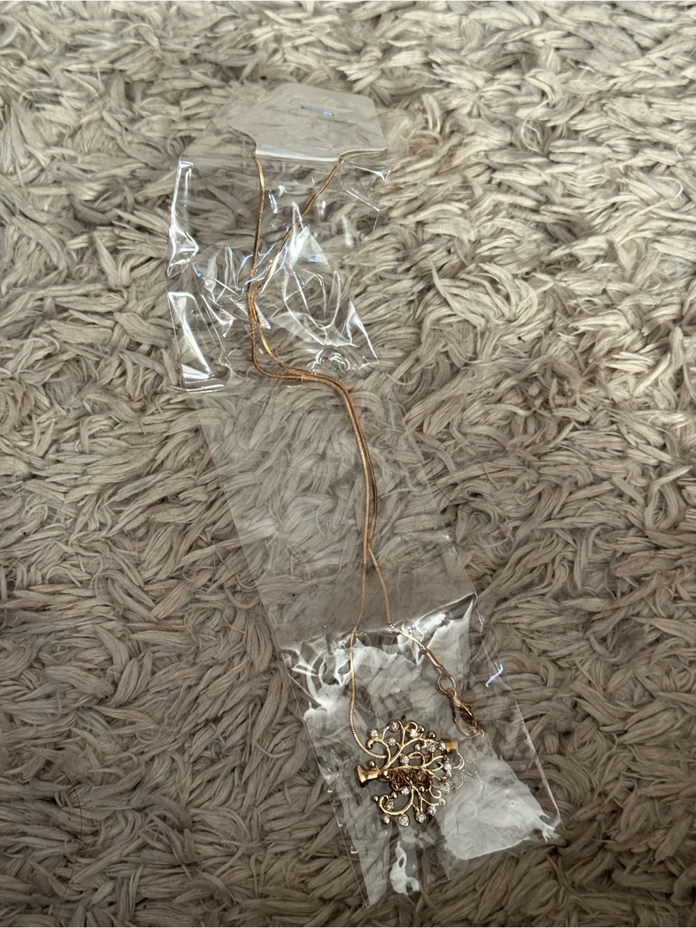 NWT Gold Filigree tree of life Pendant Necklace - Women Accessories